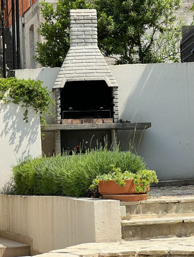 Äußeres, Villa Mila mit Pool, Murter, Dalmatien, Kroatien Murter