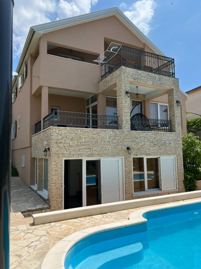 Äußeres, Villa Mila mit Pool, Murter, Dalmatien, Kroatien Murter