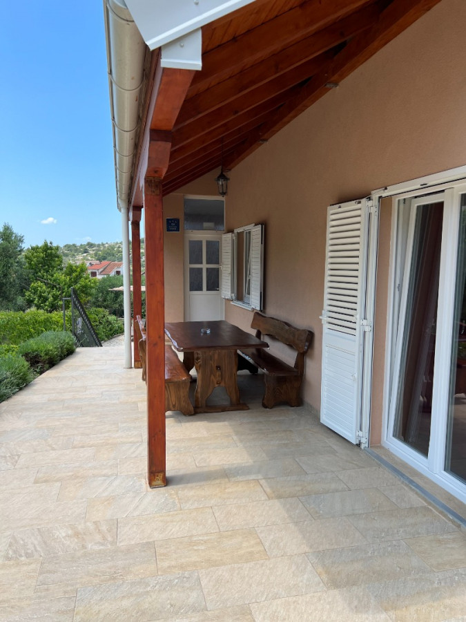 Äußeres, Villa Mila mit Pool, Murter, Dalmatien, Kroatien Murter